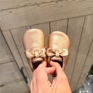 Rose Gold Baby Girl Shoes with Bow and Fringe